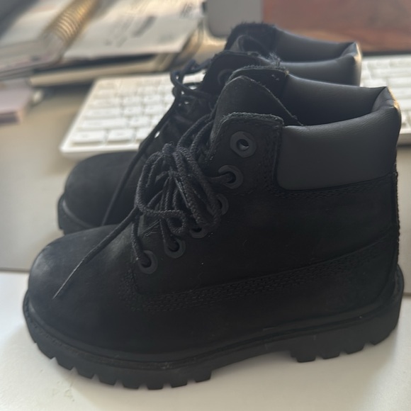 Timberland Black Boots 9T - Picture 3 of 5